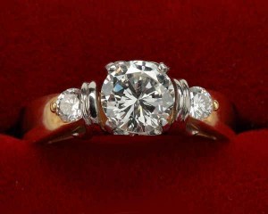 18k yellow gold platinum diamond engagement ring